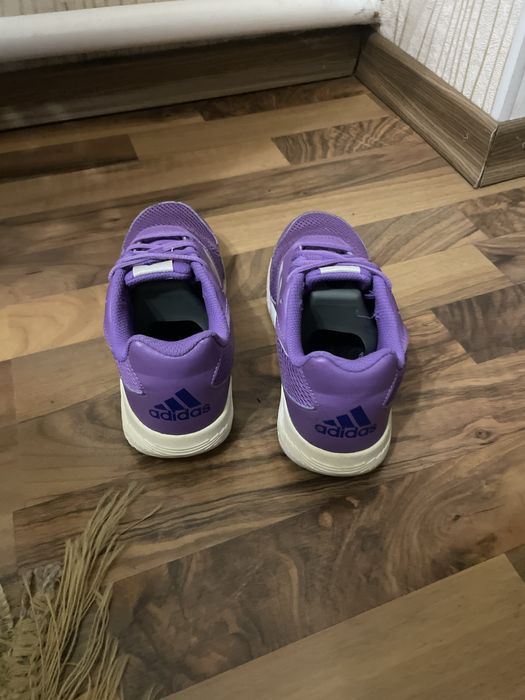 Кросівки Жіночі 36 розмір