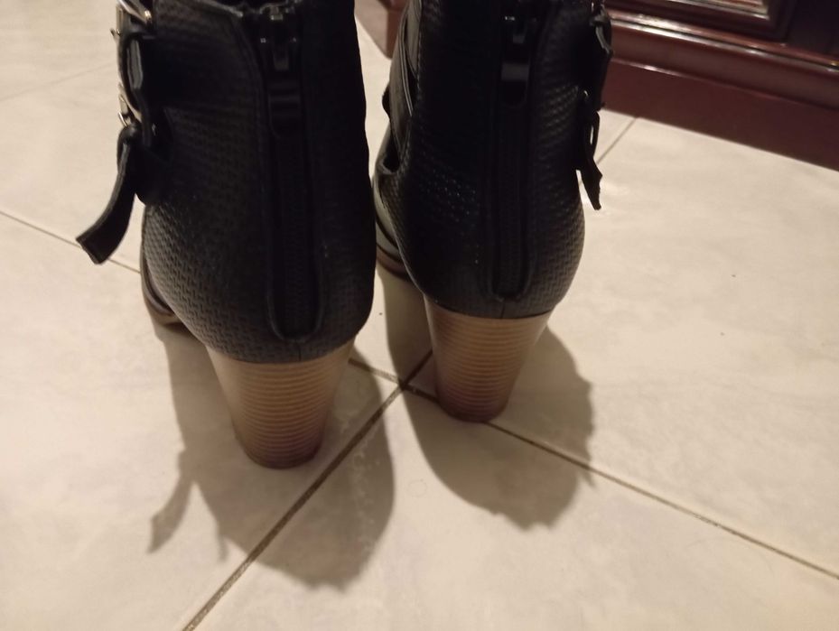 Botins - Tamanho 41