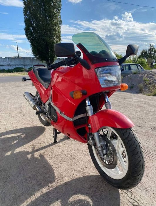 Kawasaki GPZ 600 Срочно