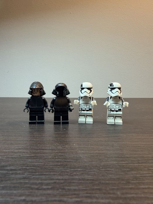 Minifigurki lego 20+