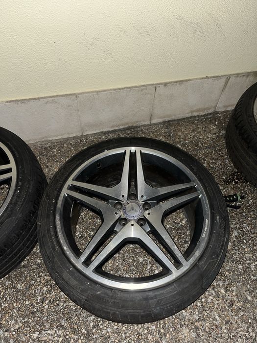 jante com pneus mercedes