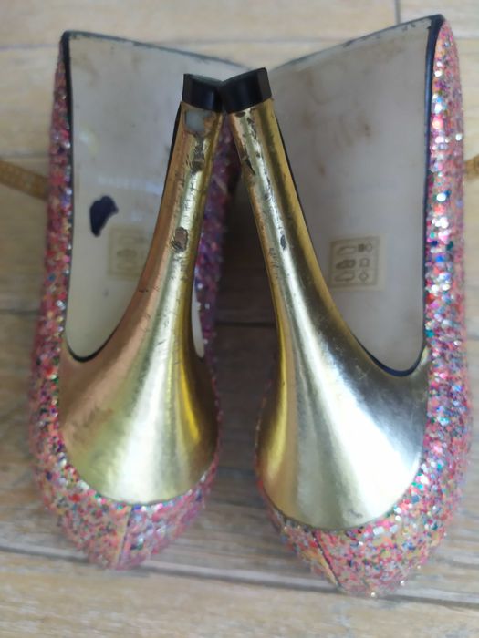 Brokatowe czółenka na obcasie Kolorowe Błyszczące szpilki