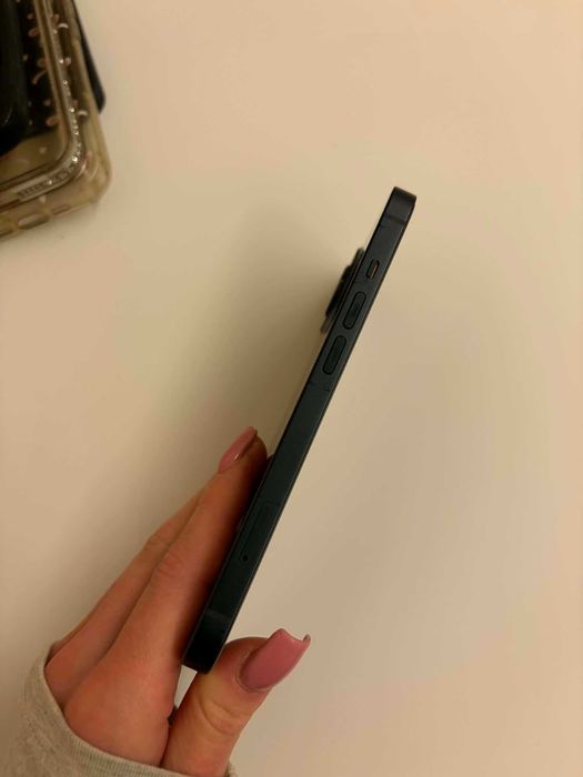 Iphone 13 I 128 GB I + 7 etui