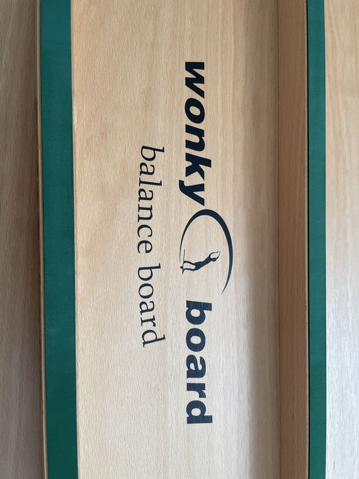 Wonky Board Balance Board – New with Non-Slip Mat