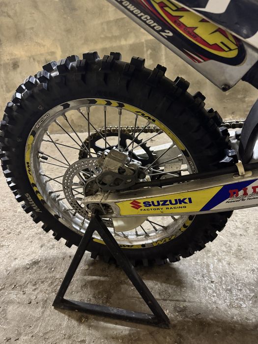 Suzuki rm125 enduro cross