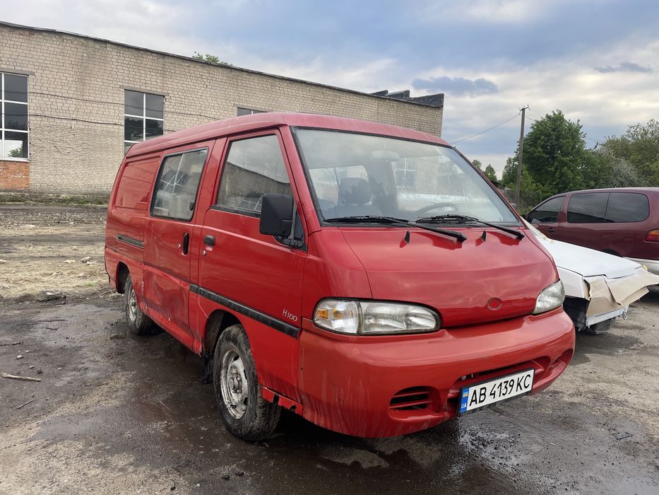Hyundai H100 2.5 дизель Вантаж/Пас