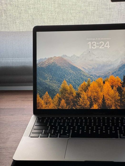 Macbook Air M1 Apple