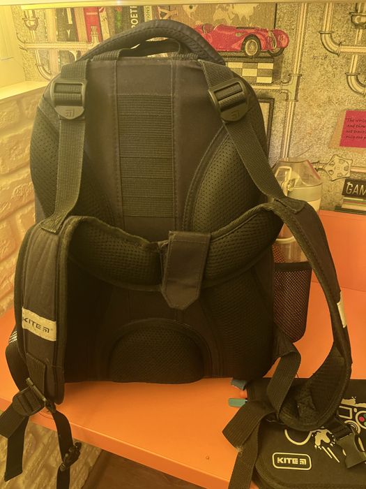 Продам шкільний рюкзак Kite