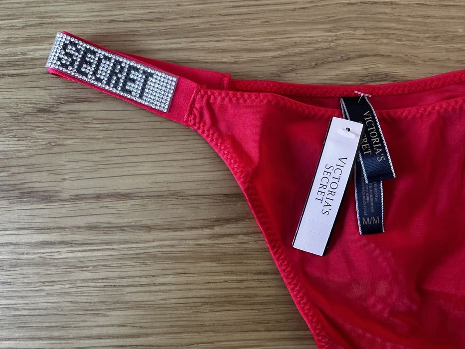 NOWE stringi Victoria’s Secret rozmiar S / M, gładkie, cyrkonie