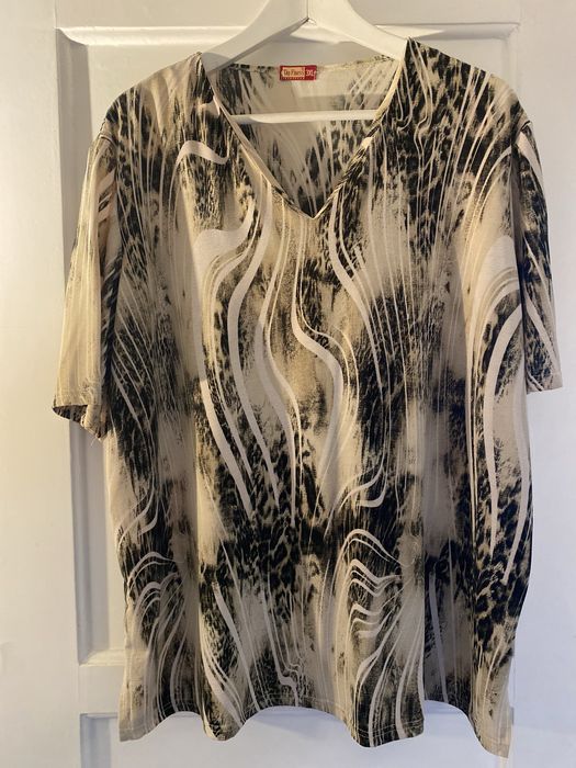 Blusa de manga curta, senhora,tamanho 3XL, muito fresca