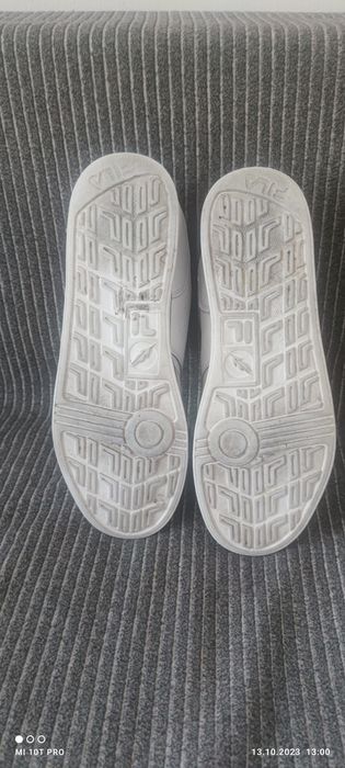 Продам кросівки FILA