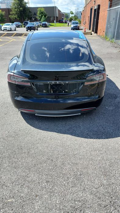 Батарея  85квт Tesla S 85