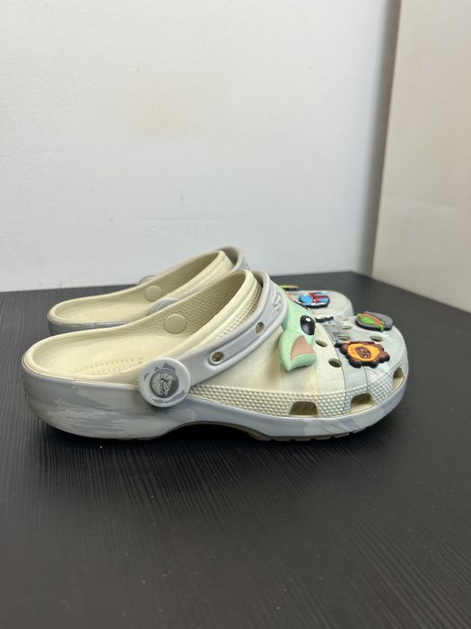 Crocs Grogu Classics Clog
