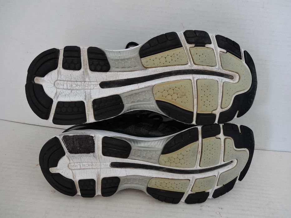 Buty ASICS GEL-NIMBUS 19 roz 44 Bieganie Sportowe
