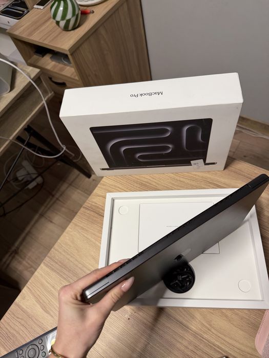 Macbook Pro 14 M3 pro 18/512Gb. (Black)