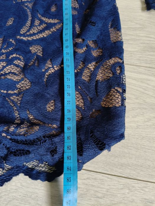 Sukienka koronkowa rozmiar XS