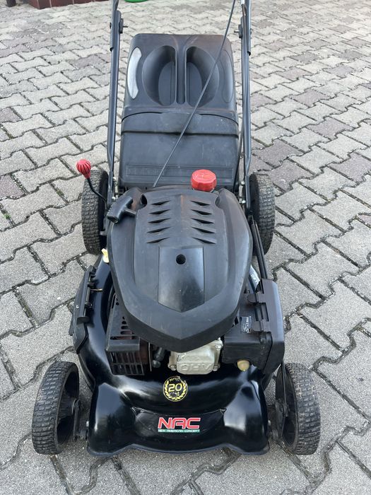 Ksoiarka NAC, kosiarka spalinowa z napędem