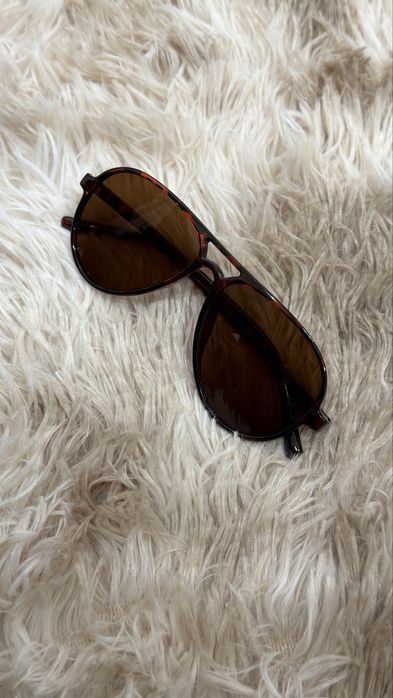 Oculos feminino moderno