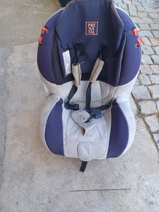 Cadeira de criança.  Em bom estado