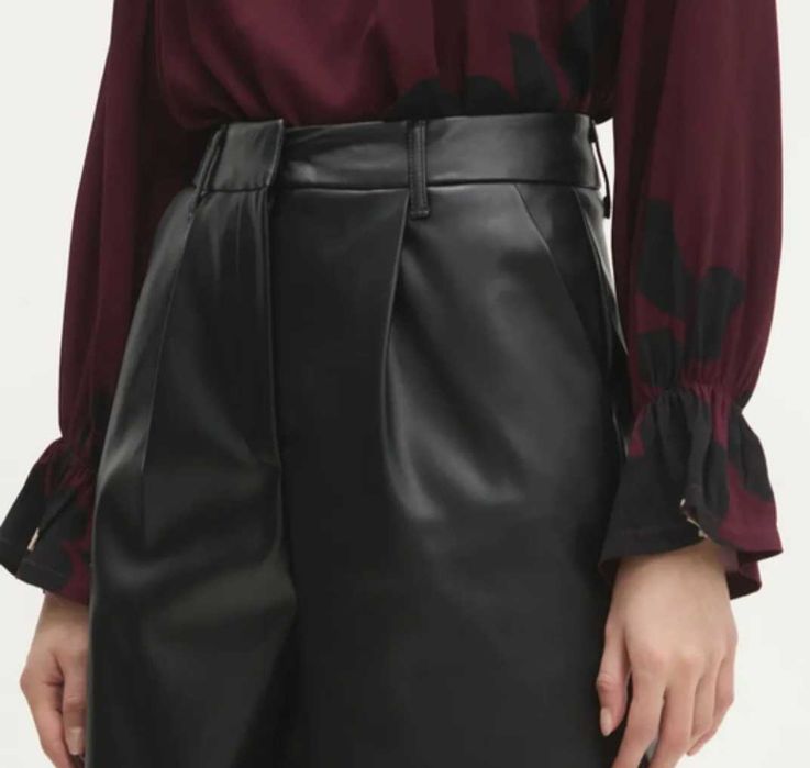 Шорти бермуди шкіряні H&M
