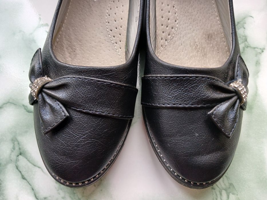 Балетки на дівчинку темно-сині р.35.