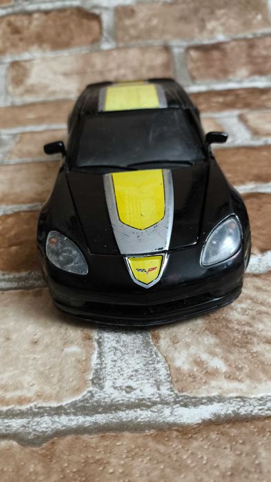 Машинка, іграшка Chevrolet Corvette Z06 1:24 Maisto
