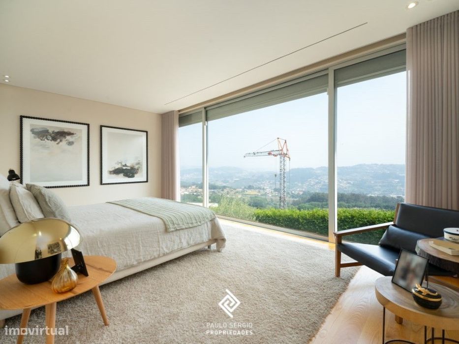 Moradia T3 espetacular com piscina e vista deslumbrante, a 10min do...
