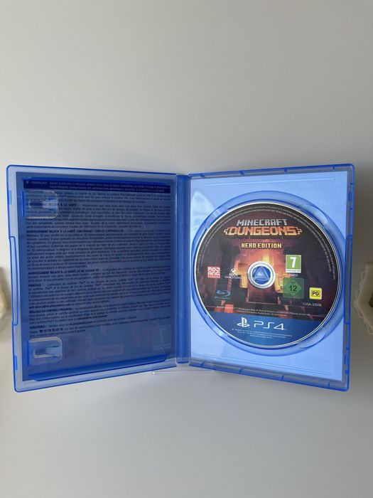 PS4 | Minecraft Dungeons: Hero Edition