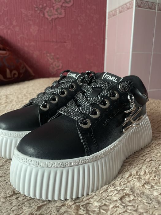 Шкіряні кросівки Karl Lagerfeld KREEPER LO: 3 200 грн. - Кроссовки
