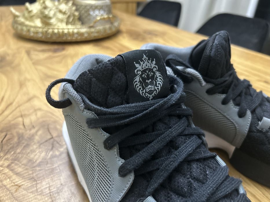 Buty NIKE do koszykowki  jak nowe 1 raz zalożone