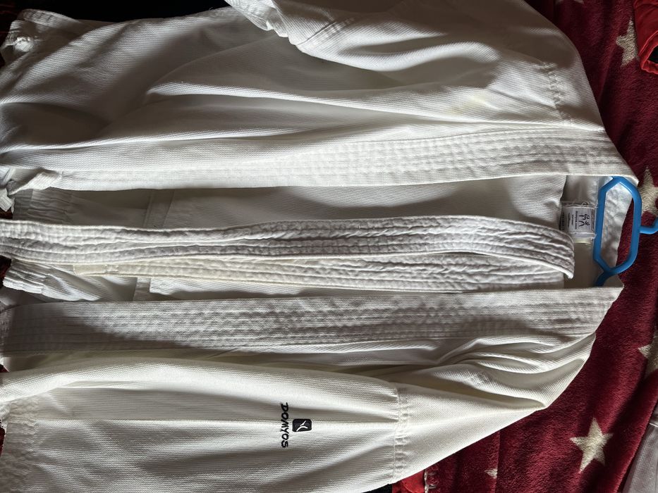 2 Fatos (Kimono) Karaté