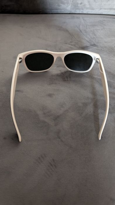 Óculos de sol Rayban preto e branco