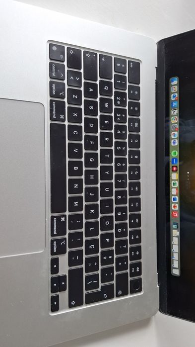 MacBook Air M2 15" 16GB RAM 256GB SSD Fatura Nov 2023 oferta teclado