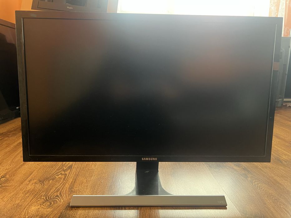 Монітор Samsung 28″, 4K UHD