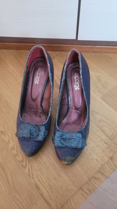 Buty damskie na obcasie rozmiar 39