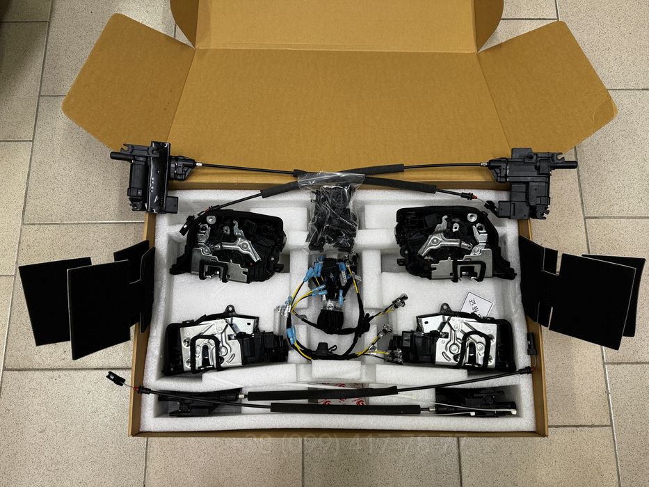 ルギアEX　059/070　R　BMｗ Доводчики дверей дотяжки присоски BMW G05 G06 G07 X5 X6 X7 X5M X6M