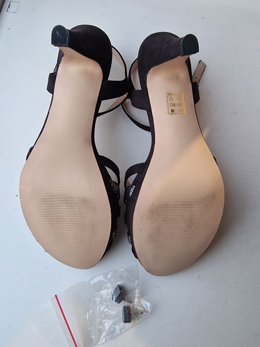 Sandalias pretas