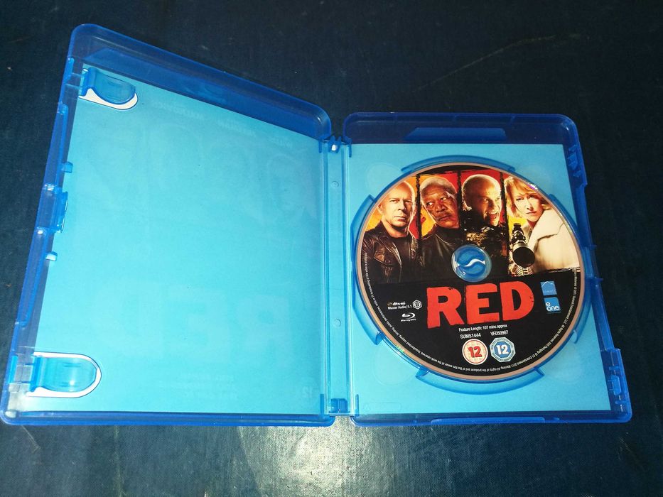 RED	- BLU-RAY (legendagem em Inglês)
