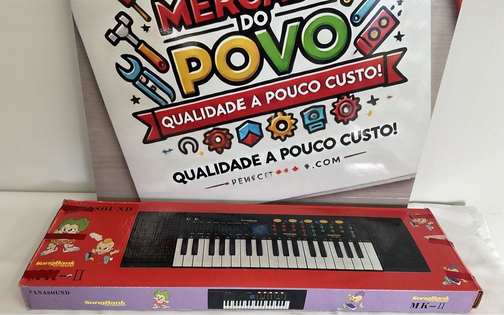 Teclado infantil eletrónico