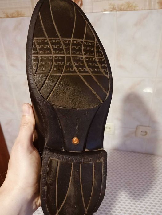 Туфлі Clarks 46 р. дуже зручні, шкіра