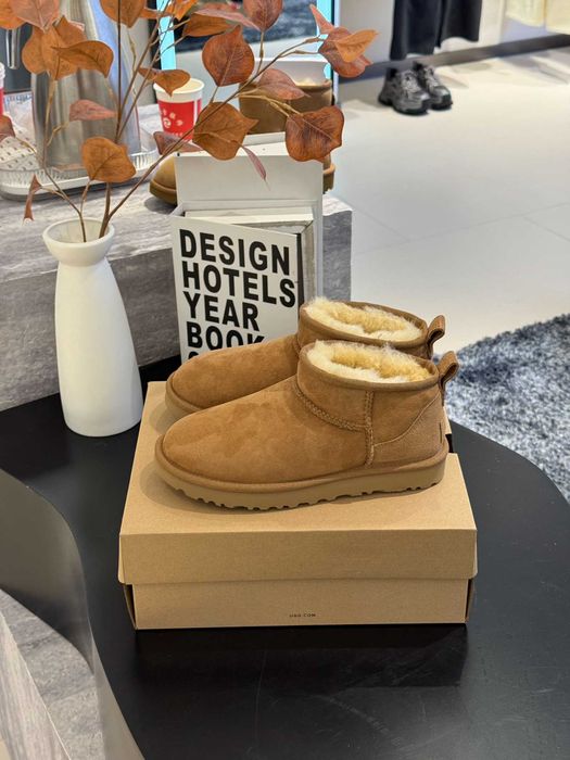 UGG Classic Ultra mini R.37