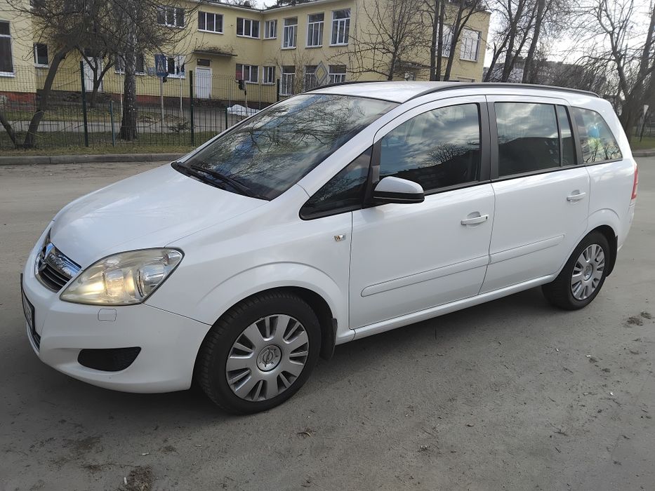 Продам Opel Zafira 1.6 газ/бенз