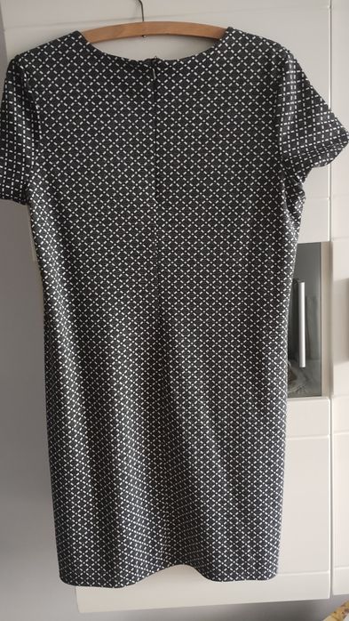 Sukienka z krótkim rękawem rozmiar M 40-42