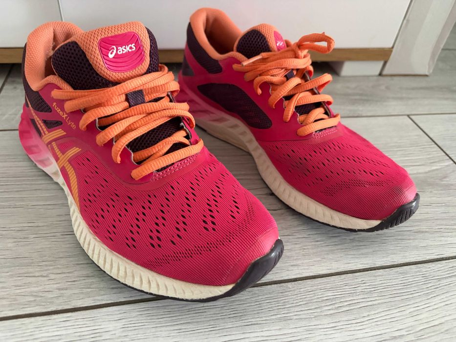 Buty Asics Fuzex Lyte r. 39