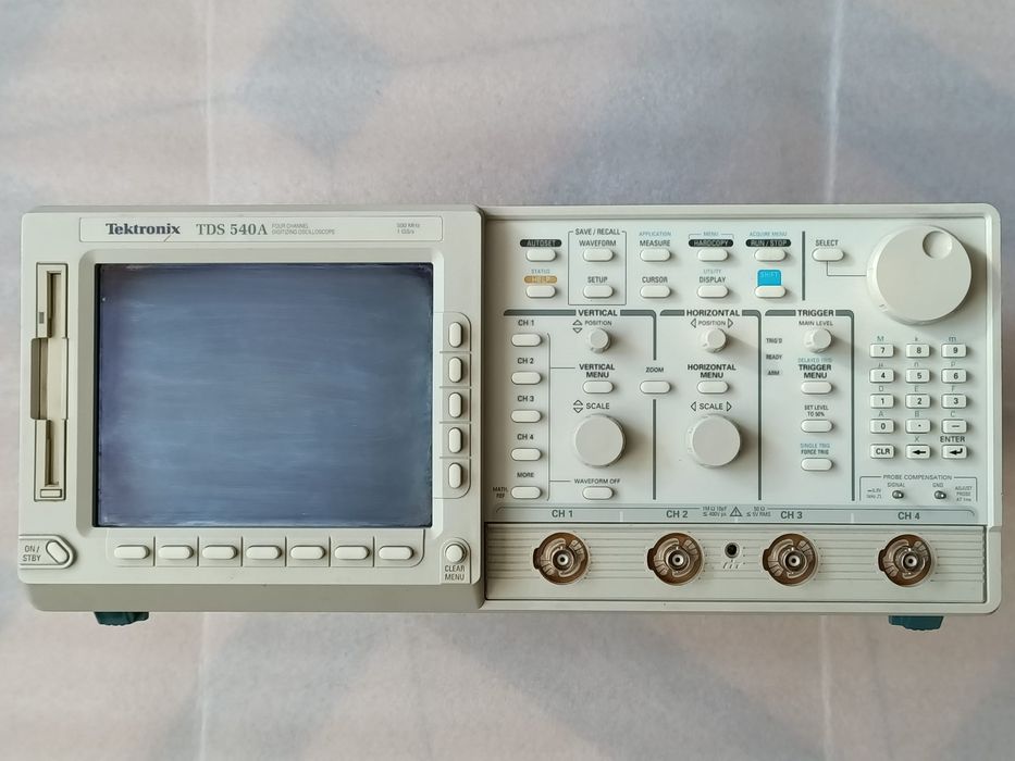 Oscyloskop Tektronix TDS 540 A.
