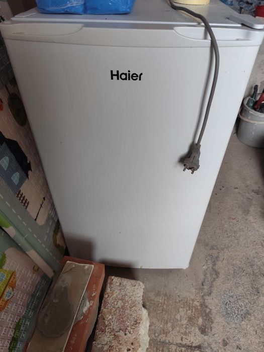 Sprzedam lodówkę z zamrażarka