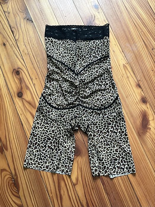 Корегуюча білизна