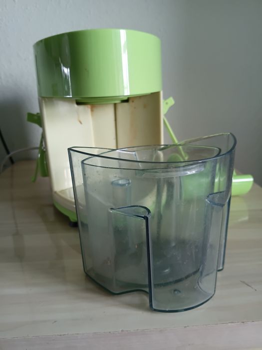 Соковижималка DEIFA  DJ  300