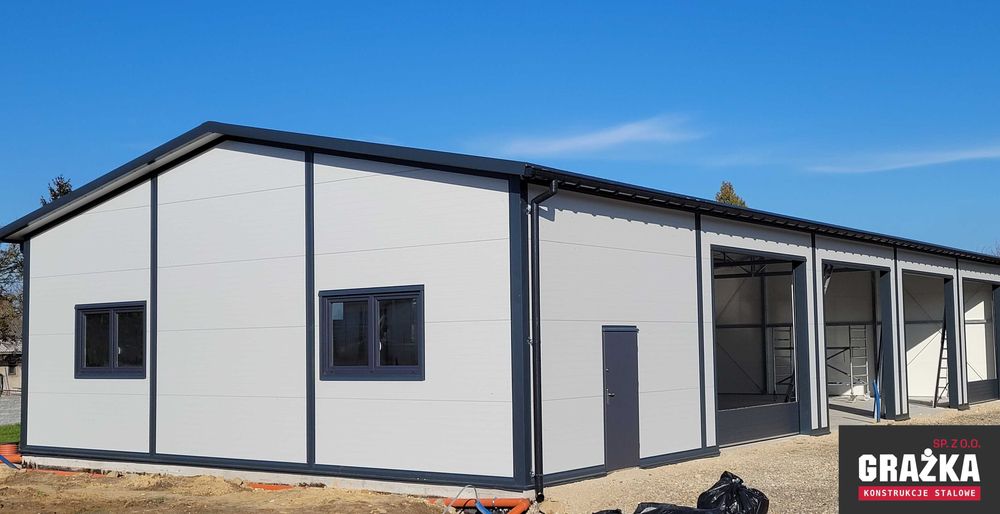 Budynek z płyty warstwowej magazyn garaż konstrukcja stalowa 12x25x4m