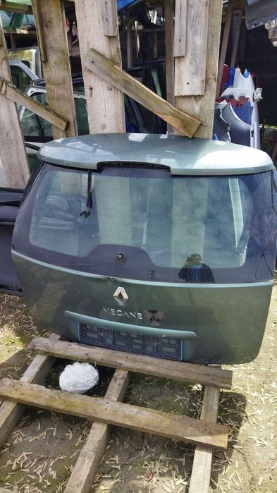 Задня ляда Renault Megane II універсал\хетчбек 02-09рр.